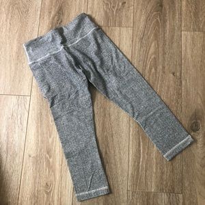 Lululemon Wunder Under crop